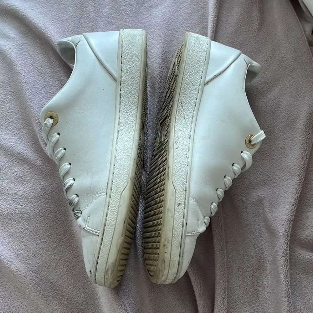 LOUIS VUITTON | Front Row Leather Sneakers - Picture 6 of 16